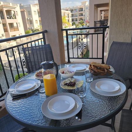 Royal-Seacrest Paphos-Center Vip Apartment Exterior photo