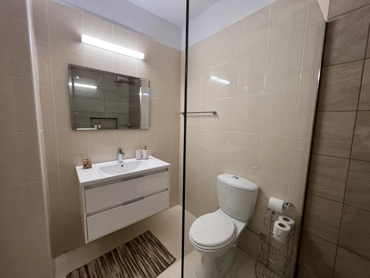 Royal-Seacrest Paphos-Center Vip Apartment Exterior photo